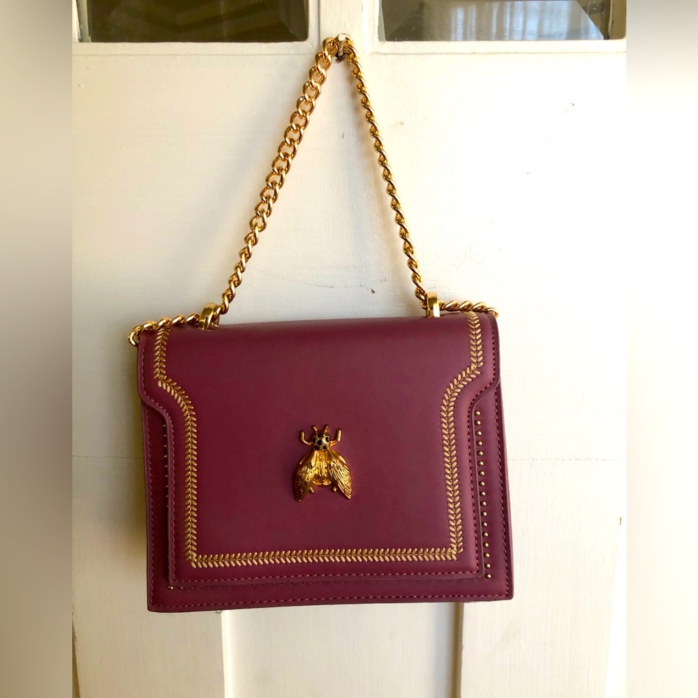 Purple Purse w/ Bee 🐝